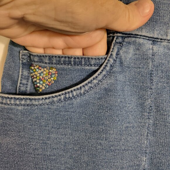 Dream Jeannes by Quacker Factory Woman's Pull On Capris Size Large Light Blue - Picture 3 of 14